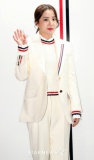 uDARA(2NE1)vʐ^
